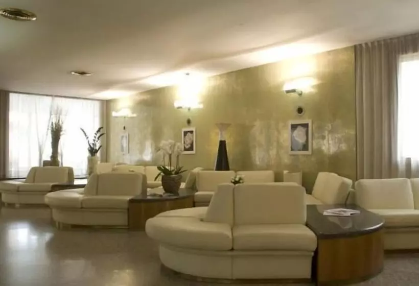 ホテル Albergo Milano