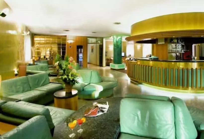ホテル Albergo Milano