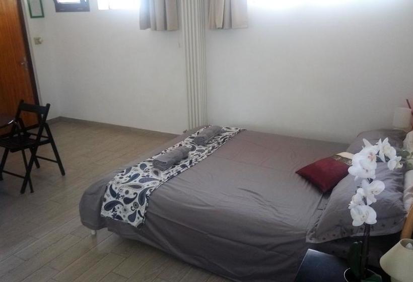 هتل Casa D Oro Rooms