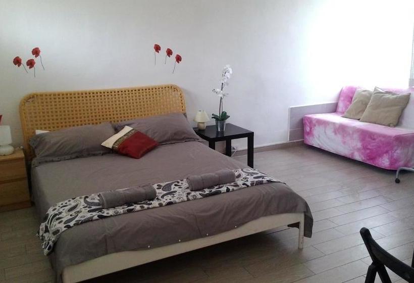 هتل Casa D Oro Rooms