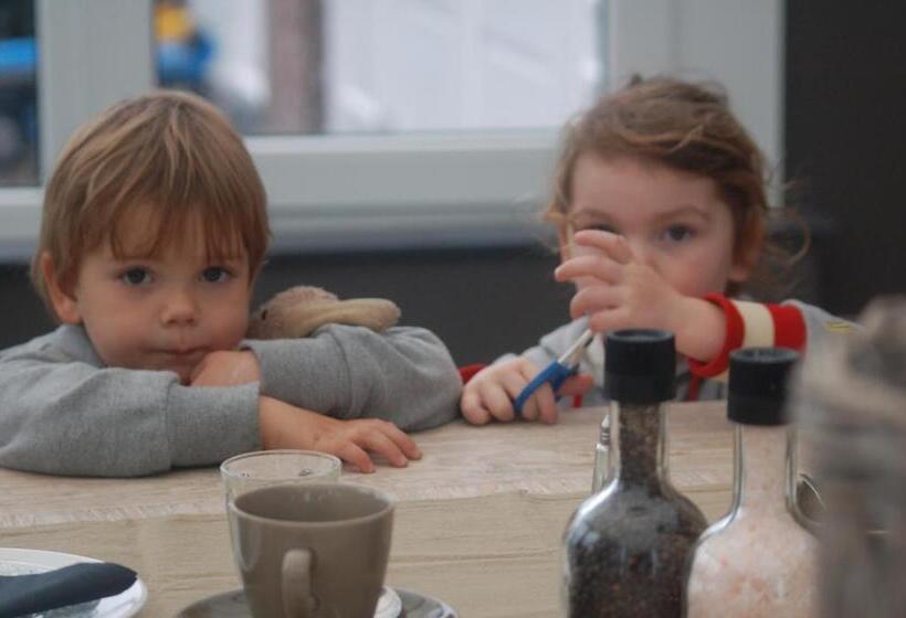 בית מלון כפרי B&b Roodbeekerhof