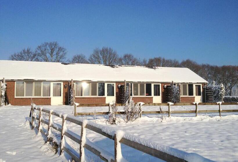 בית מלון כפרי B&b Roodbeekerhof