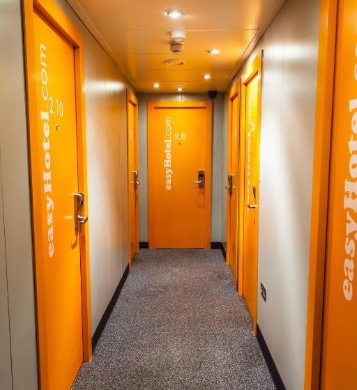 Easyhotel Edinburgh