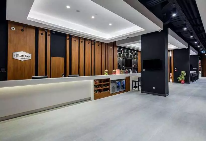 هتل Hampton By Hilton Izmir Aliaga