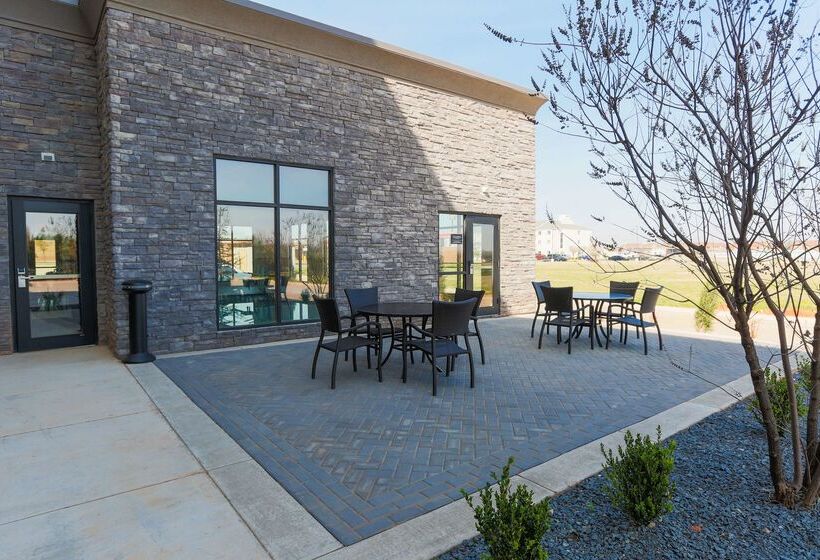 فندق Hampton Inn El Reno