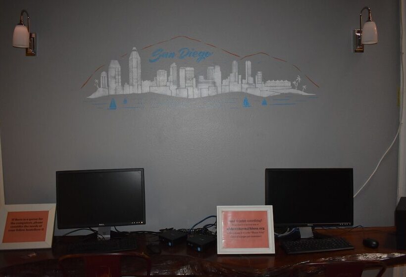 Otel Hi San Diego Downtown Hostel