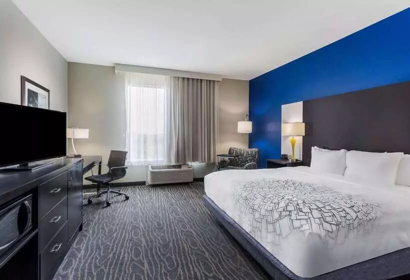 ホテル La Quinta By Wyndham Odessa North Sienna Tower