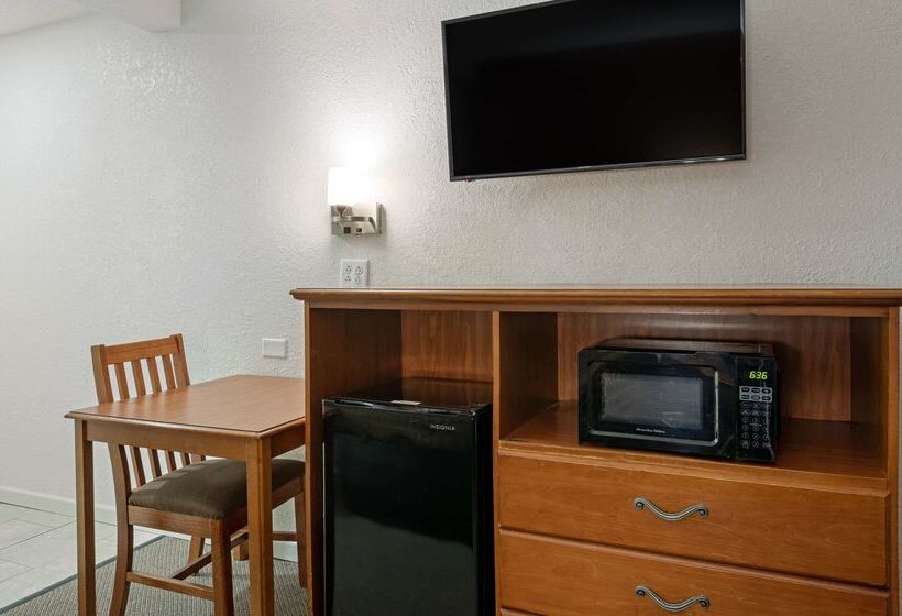 فندق Rodeway Inn Terre Haute