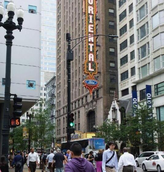 The Chicago Hotel Collection Millennium Park