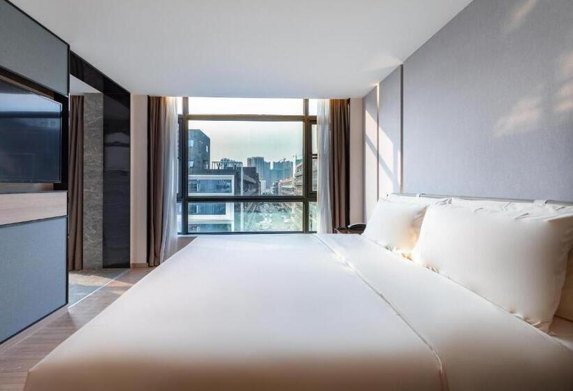 Atour Hotel Shenzhen Baoan Xixiang