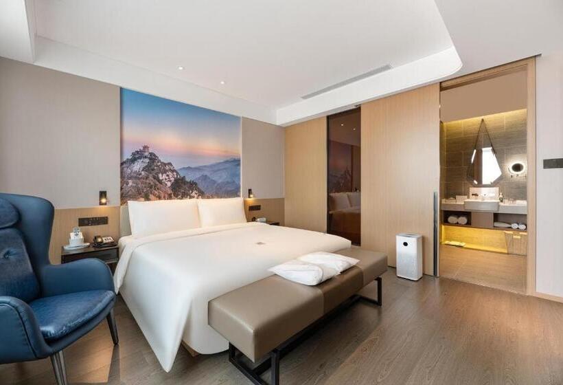 Atour Hotel Xi An International Port Area