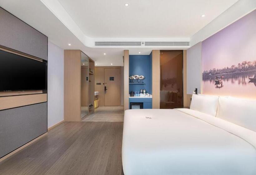 Atour Hotel Xi An International Port Area