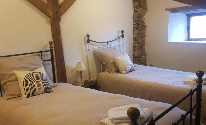 Bed and Breakfast Les Lits Des Fées