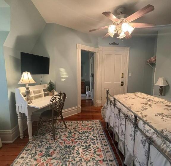 تختخواب و صبحانه Macfie House