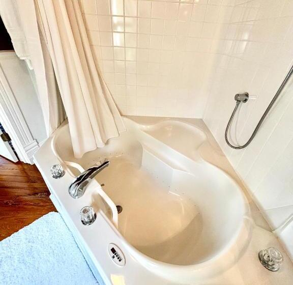 تختخواب و صبحانه Macfie House