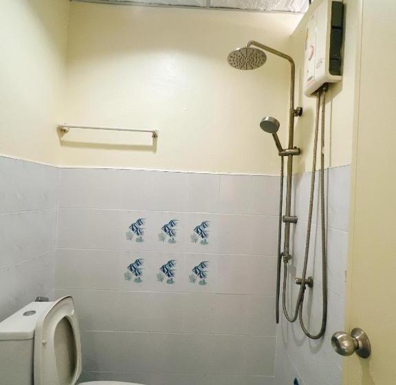 Hotel ห้องพักโอบอ้อมอารีย์ Orb Aom Aree