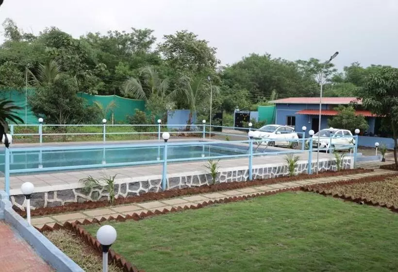 Hotelli Nupur Asmi Farmhouse