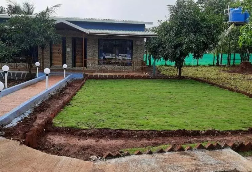 Hotelli Nupur Asmi Farmhouse