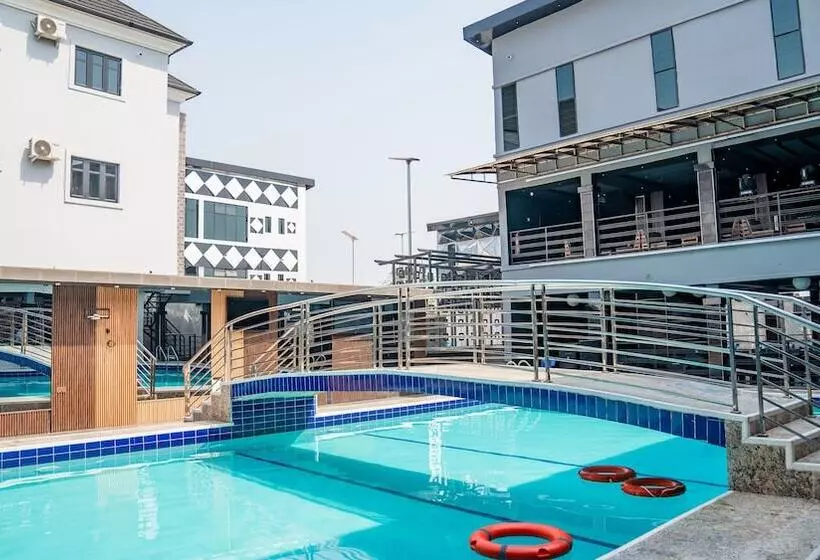 هتل Perly Gate Residence