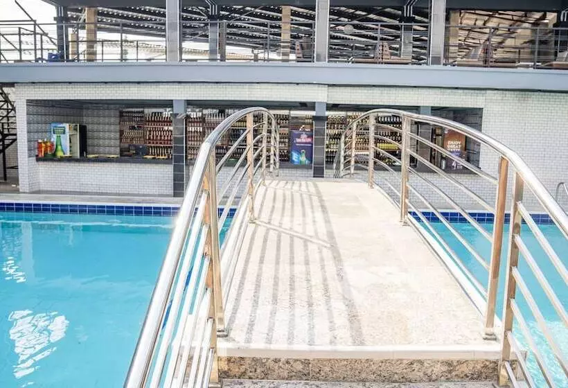 هتل Perly Gate Residence