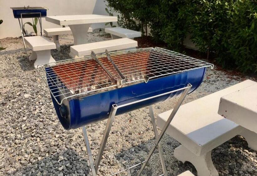 Irada Resort Smaesarn ไอรดา รีสอร์ท แสมสาร