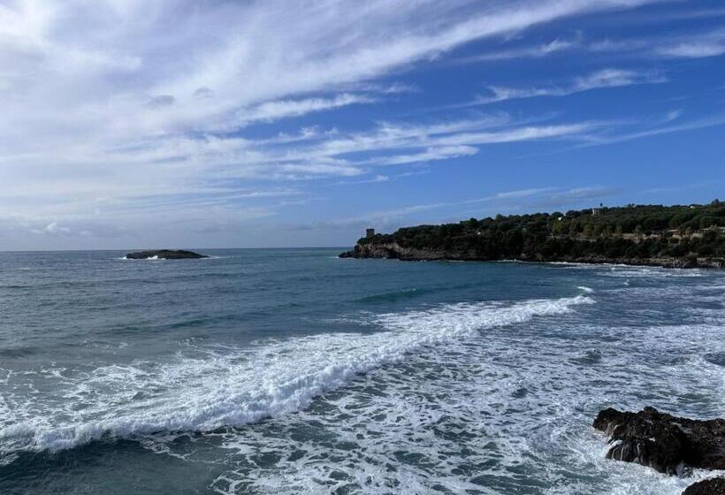 Mareluna Bed And Breakfast