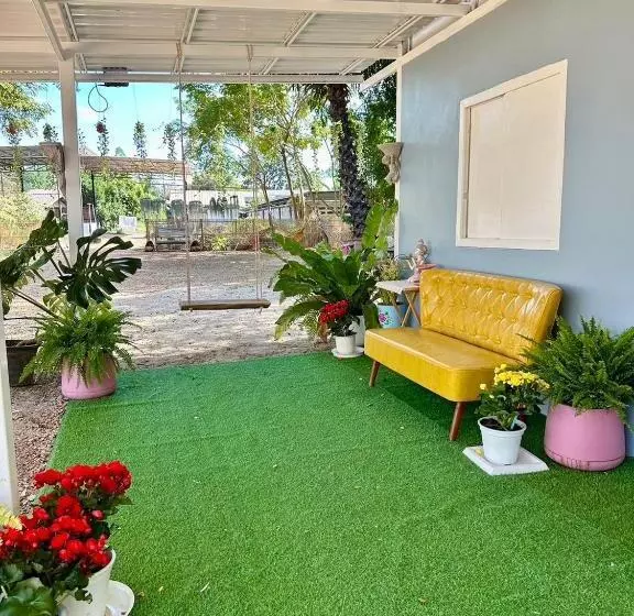 Peang Tara Cafe & Resort