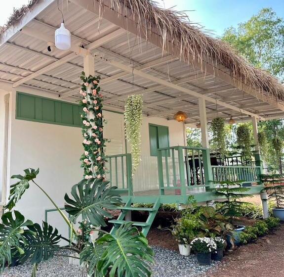 Peang Tara Cafe & Resort