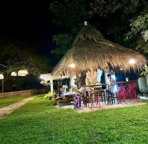 Peang Tara Cafe & Resort