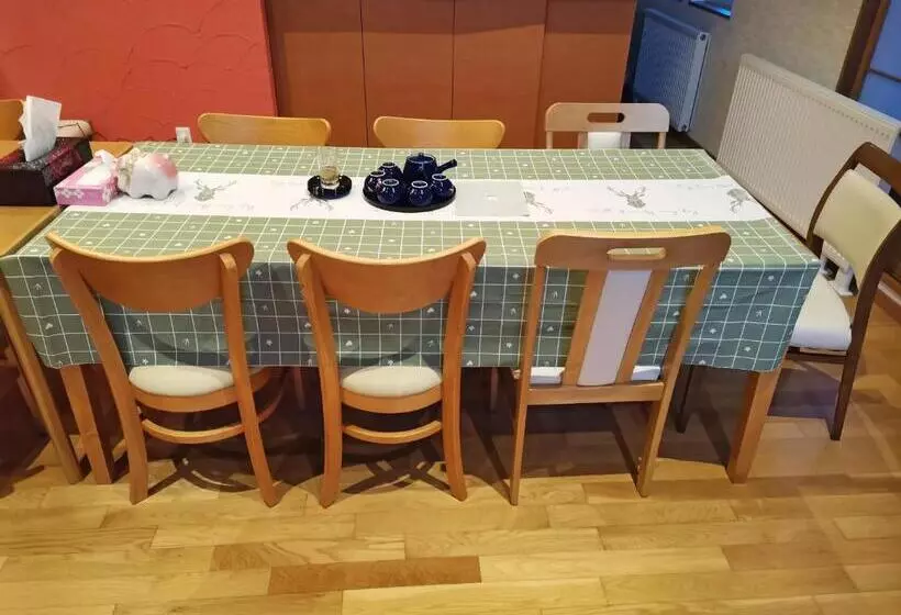 Majatalo White House Onsen Guesthouse