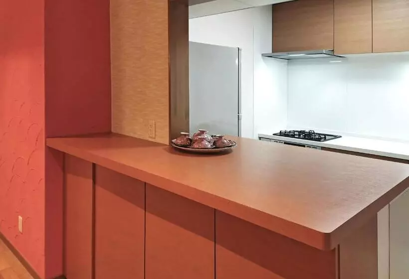 Majatalo White House Onsen Guesthouse