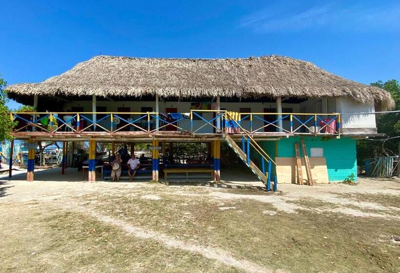 پانسیون Doña Aura