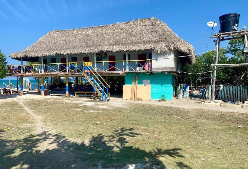 پانسیون Doña Aura