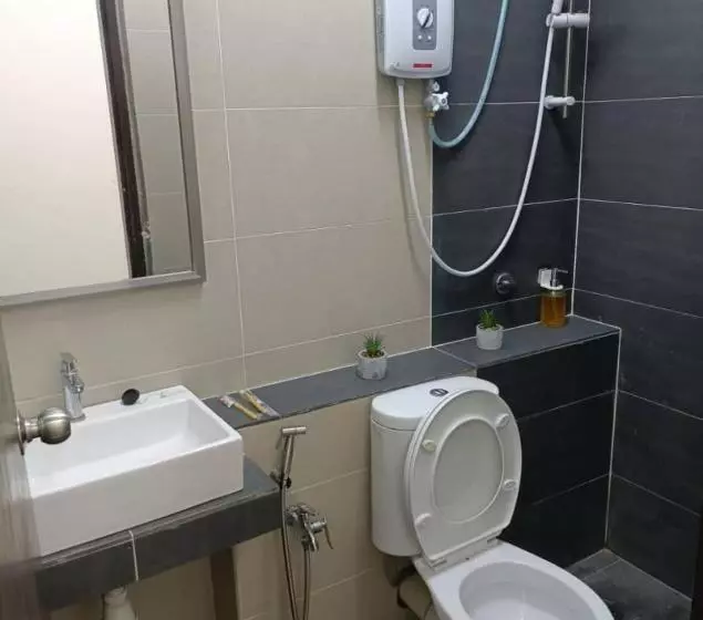 Adeen S Suria Suite, Hotel Mutiara Gua Musang