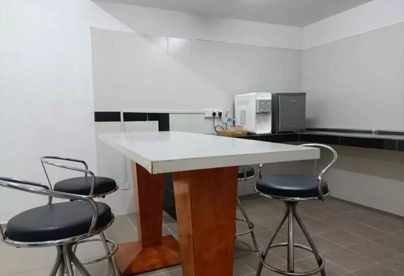 Adeen S Suria Suite, Hotel Mutiara Gua Musang
