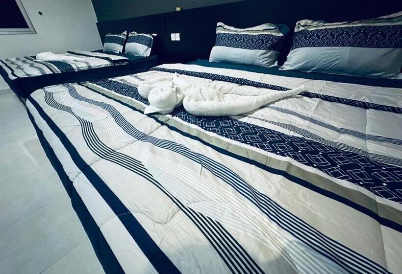 הוסטל Kuu Inn Motel