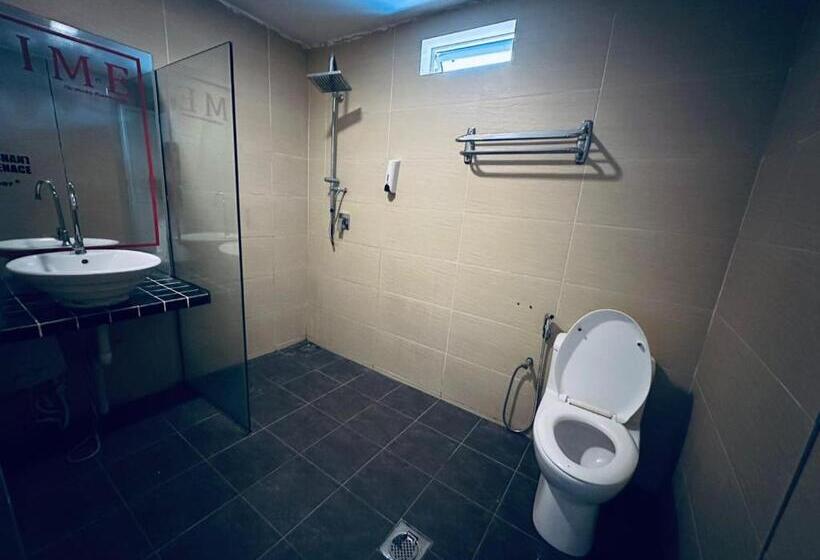 הוסטל Kuu Inn Motel