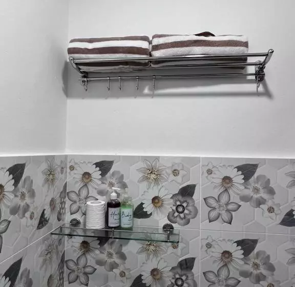ユースホステル Studio Homestay