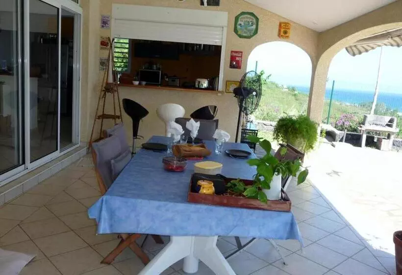 تختخواب و صبحانه Chambres D Hôtes Saint Gilles Les Bains