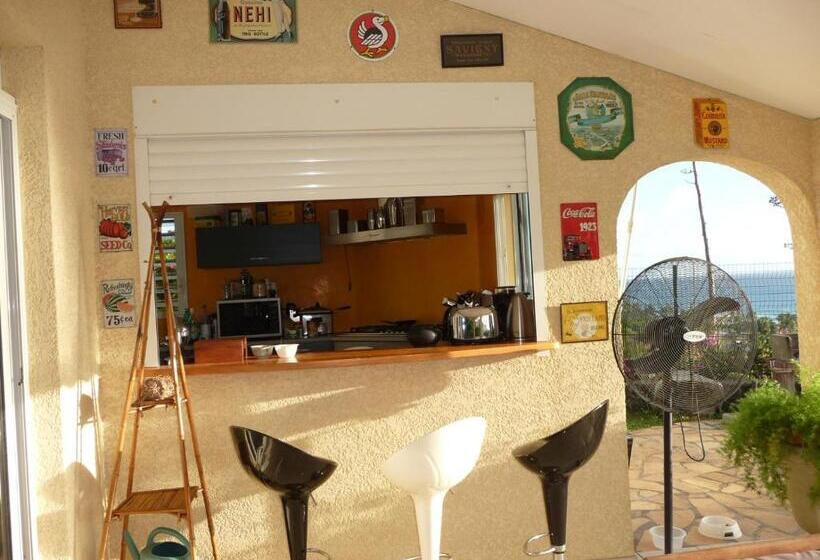 تختخواب و صبحانه Chambres D Hôtes Saint Gilles Les Bains