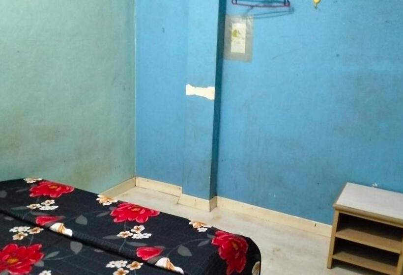 Hostel Dena Moon Inn 3