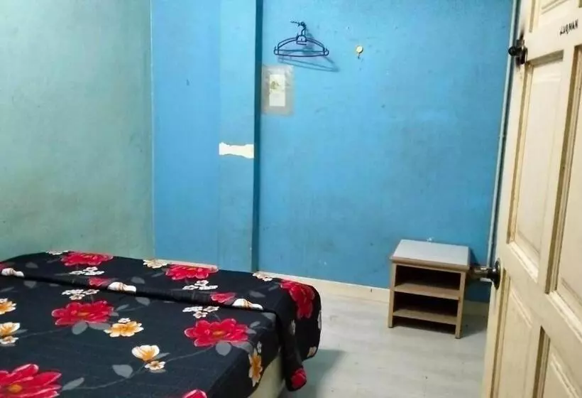 Hostel Dena Moon Inn 3