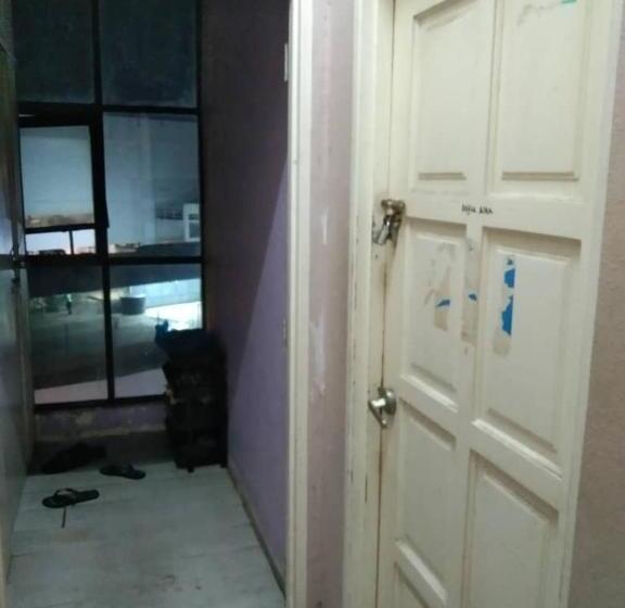 Hostel Dena Moon Inn 3