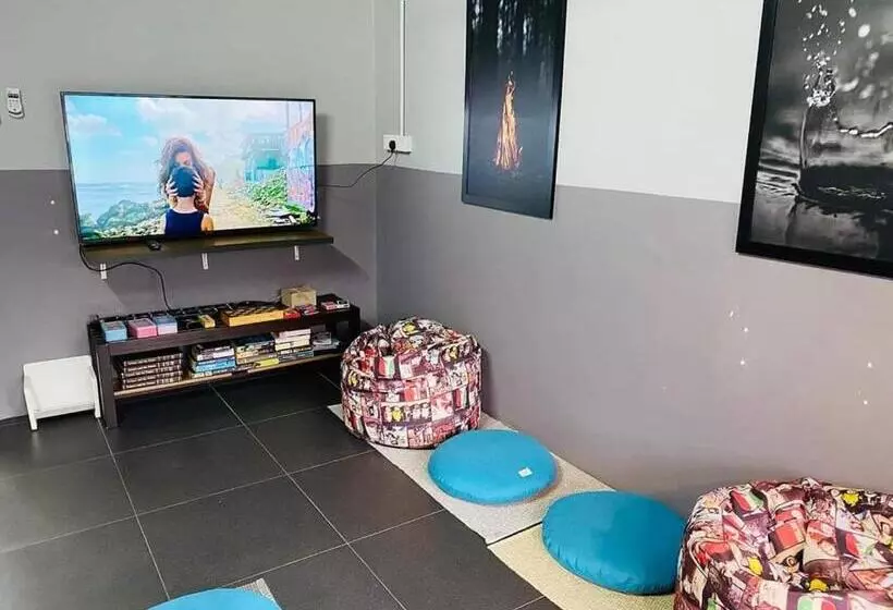 カプセルホテル Bricks Backpackers Sleepbox