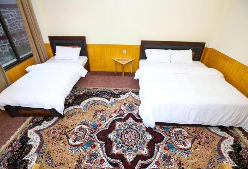 هتل Koh E Qaf Hunza