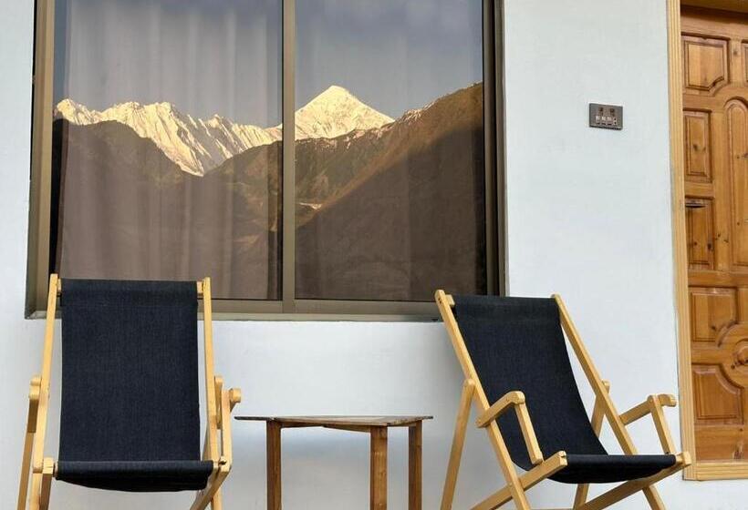 هتل Koh E Qaf Hunza