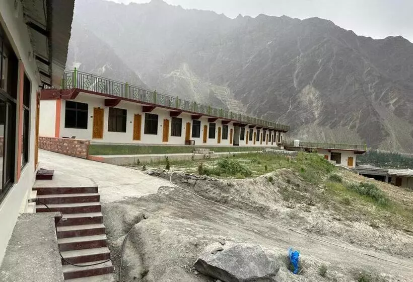 هتل Koh E Qaf Hunza