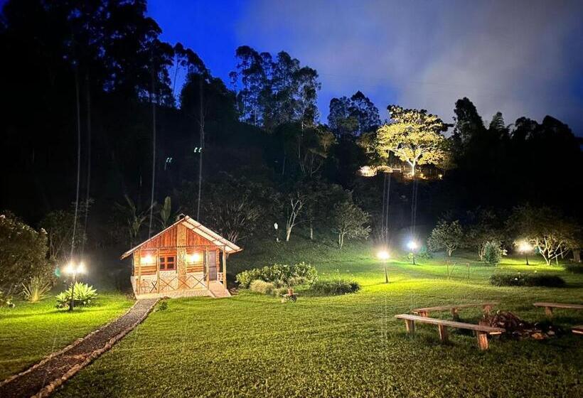 בית מלון כפרי Riverside La Masía Eco