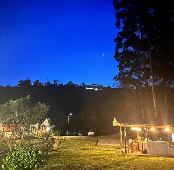 בית מלון כפרי Riverside La Masía Eco