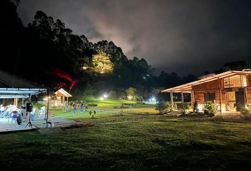 בית מלון כפרי Riverside La Masía Eco